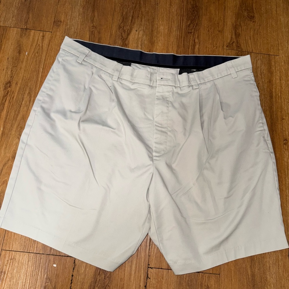 Men's Gray Shorts ROUNDTREE YORKE
